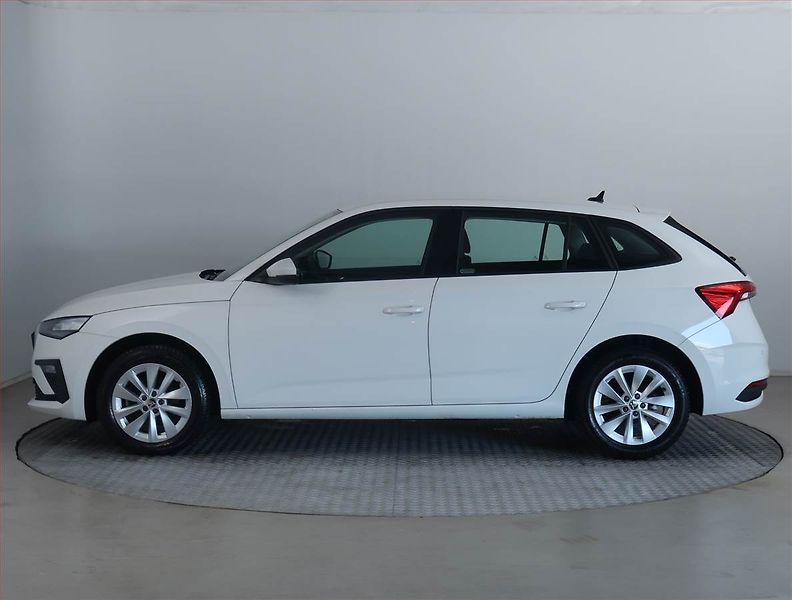 Škoda Scala (2024) Selection 1.0 TSI, Serv.kniha - fotka 3 z 18