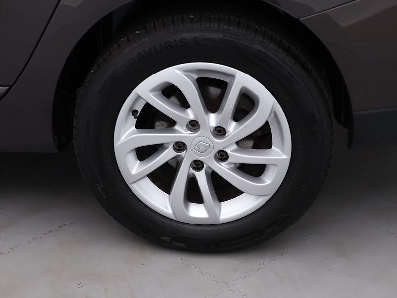 Renault Fluence 1,5 dCi 81kW Privilege CZ 1.ma - fotka 26 z 33