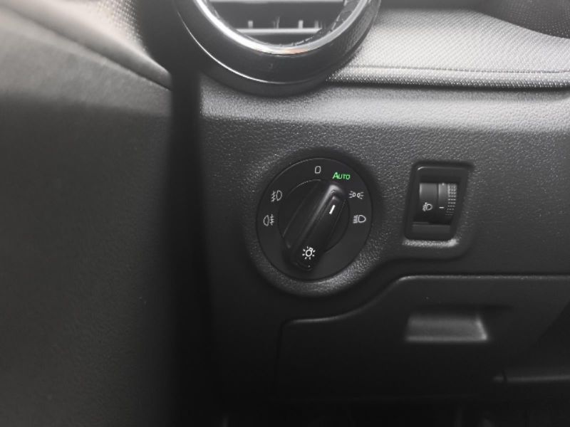 Škoda Fabia Top Selection 1.0 TSI 85kW DSG - fotka 14 z 25
