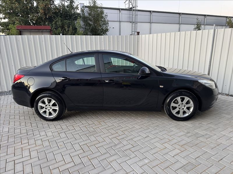 Opel Insignia 1,6 i 85kW tažné KLIMA ALU - fotka 14 z 50