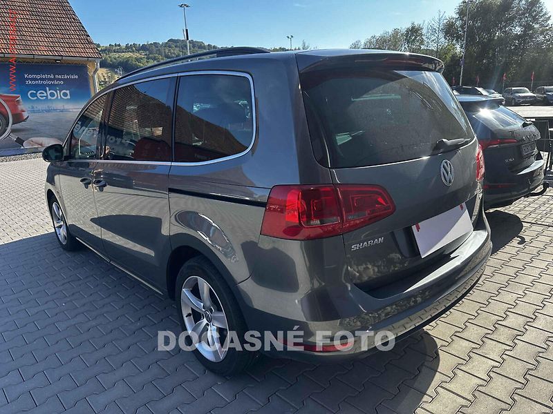 Volkswagen Sharan (2014) 2.0tdi, autoAC - fotka 2 z 3