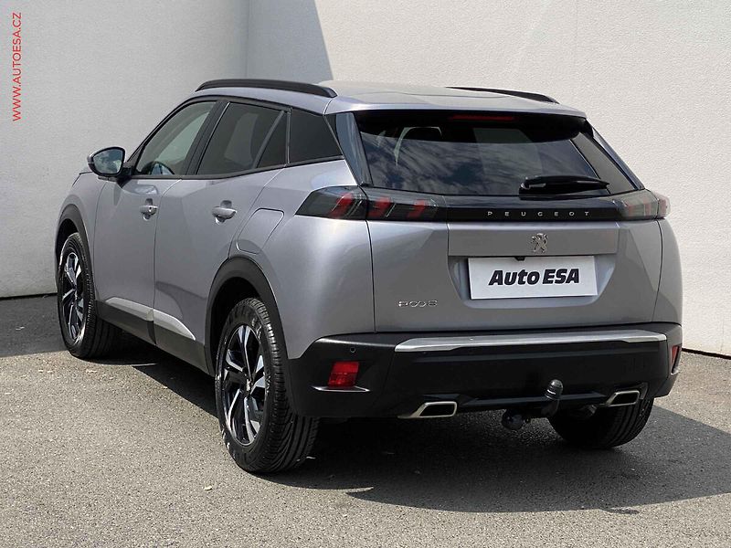 Peugeot 2008 (2020) 1.2PT, Allure, TZ, navi - fotka 6 z 17