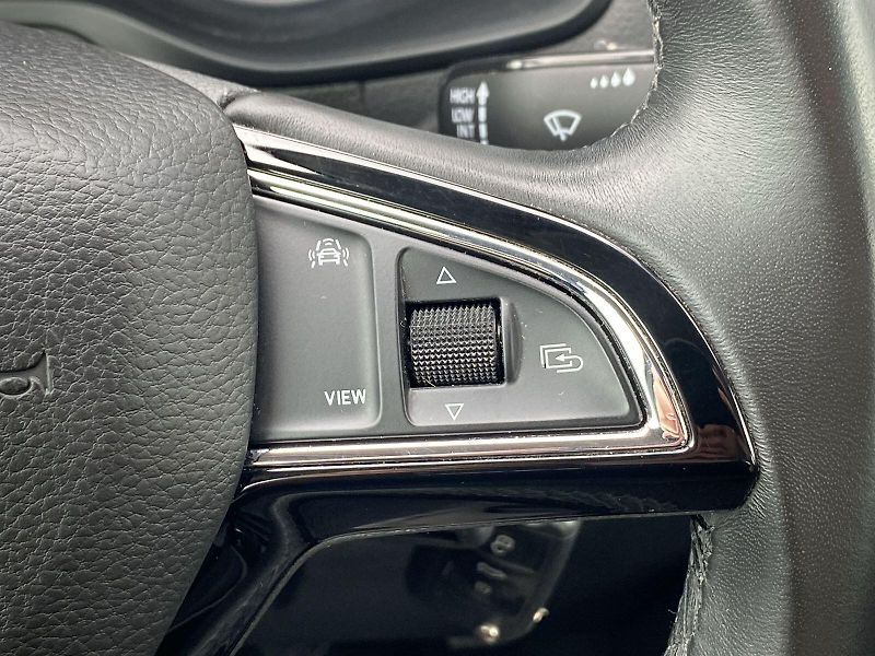 Škoda Karoq (2019) 2.0 TDI 4x4 Ambition Plus - fotka 21 z 31