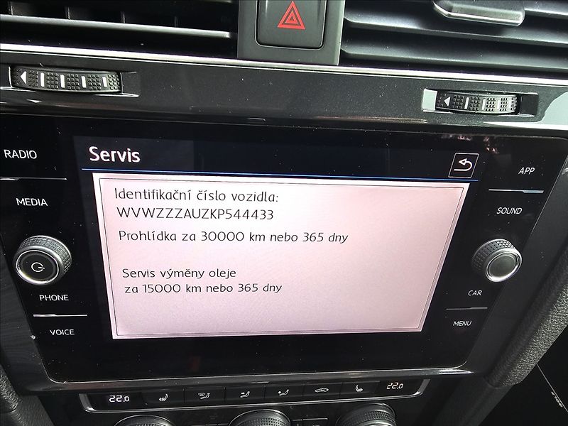 Volkswagen Golf VII 1,5TSi DSG Comfortline - fotka 18 z 43