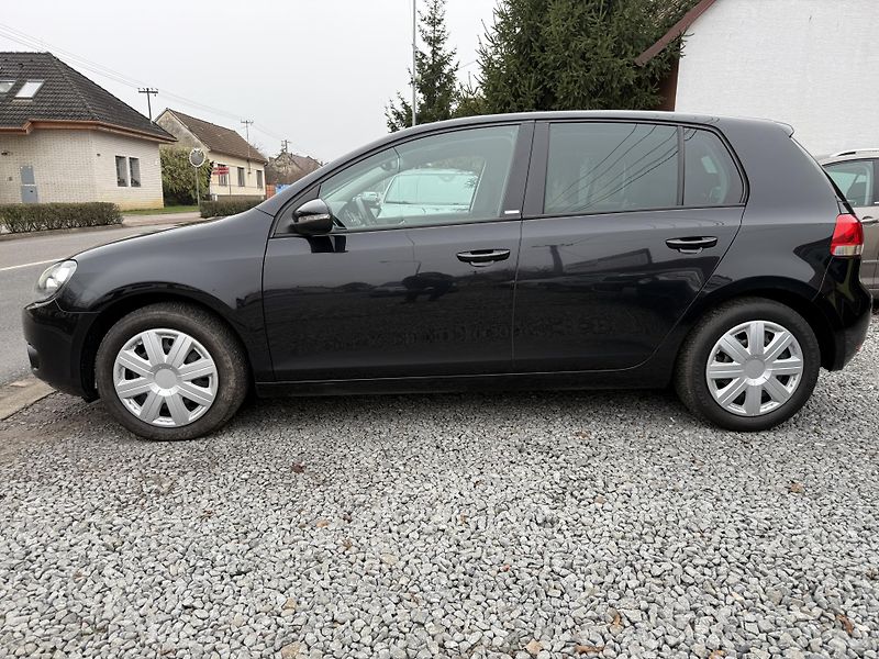 Volkswagen Golf 1.4 TSI STYLE VYBAVA. - fotka 2 z 12