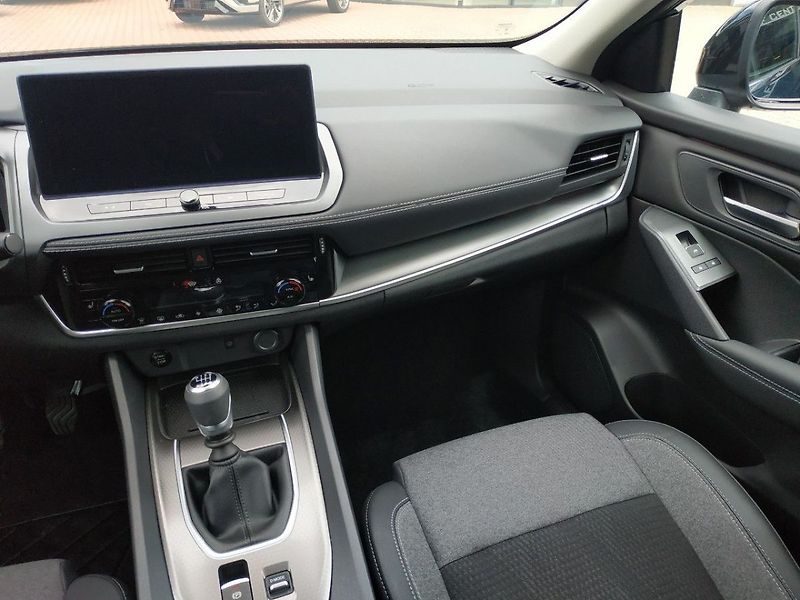 Nissan Qashqai 1.3T mHEV MT,2WD, SKLADEM - fotka 14 z 29