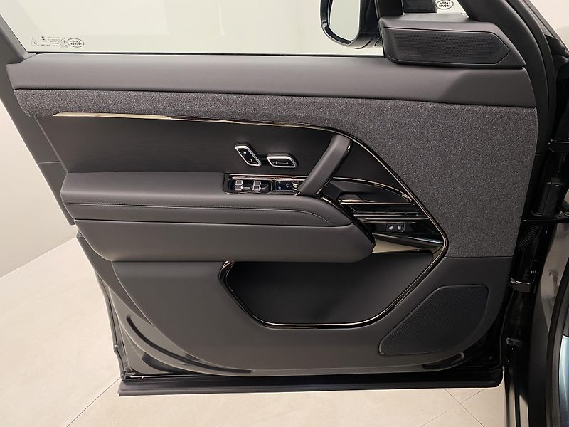 Land Rover Range Rover Sport (2026) D350 AUTOBIOGRAPHY AWD - fotka 7 z 79