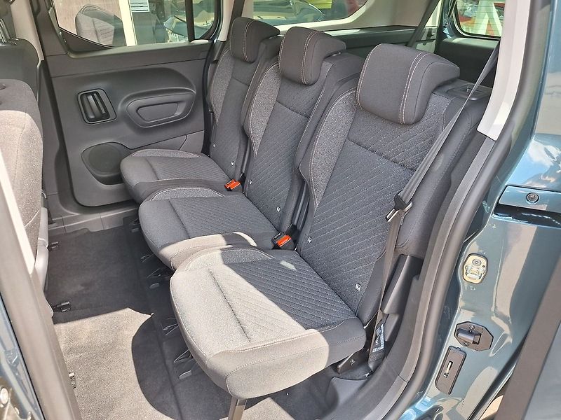 Peugeot Rifter (2025) LONG ALLURE 1.5 BHDi 130K MAN6 - fotka 24 z 25