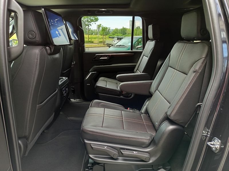 Chevrolet Suburban (2026) High Country 2026,AWD,kola 24