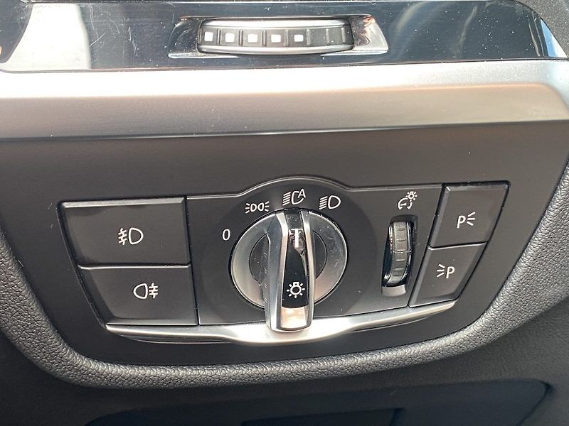 BMW X3 30D xDrive, automat, 2x kola - fotka 34 z 39