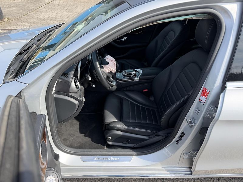 Mercedes-Benz Třídy C C 400 245kW 4x4 EXCLUSIVE  - fotka 10 z 16