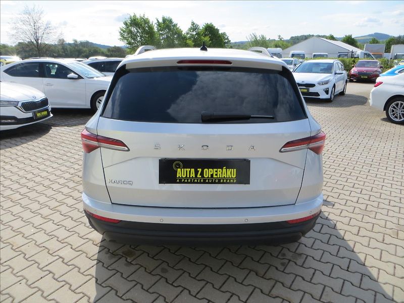 Škoda Karoq 1,5 TSI 110kW DSG Ambition ČR - fotka 6 z 24