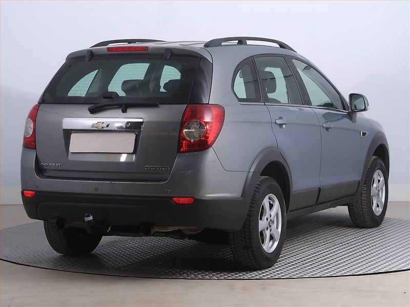 Chevrolet Captiva (2013) 2.4 i, 7 míst, Tempomat - fotka 5 z 19