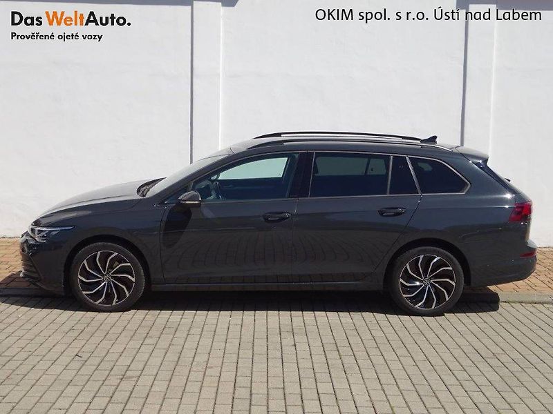 Volkswagen Golf Variant (2022) 1,5TSi/ 96kW Life - fotka 3 z 26