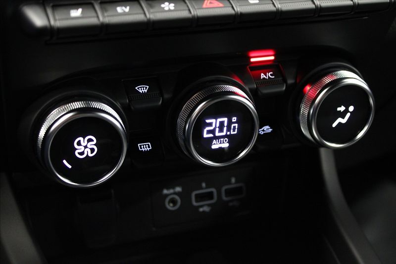 Renault Arkana 1,6 E-TECH Engeneering - fotka 28 z 42