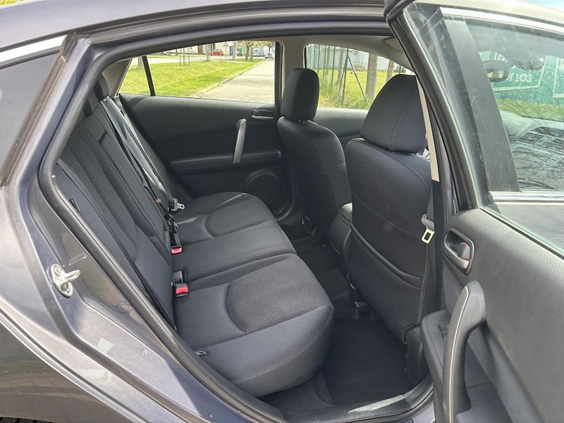 Mazda 6 1.8 Elegance - fotka 20 z 28