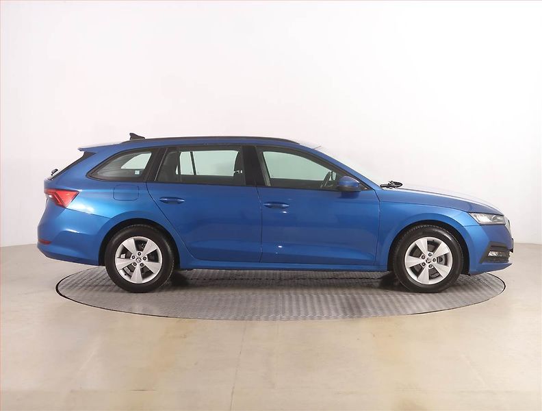 Škoda Octavia (2021) 2.0 TDI, Automat, Serv.kniha - fotka 6 z 22