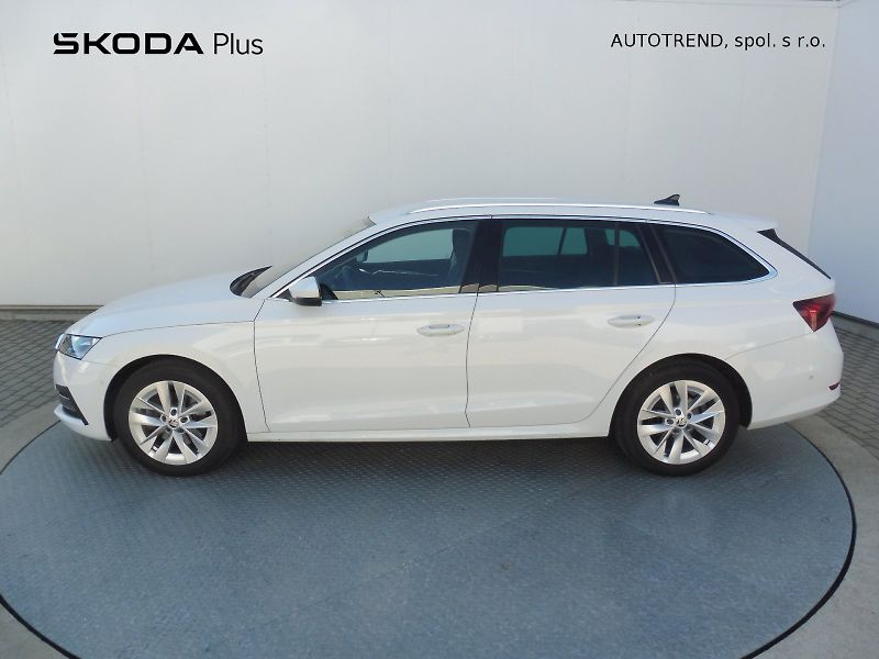 Škoda Octavia (2023) Combi Style 2,0 TDI 110kW DSG - fotka 3 z 30