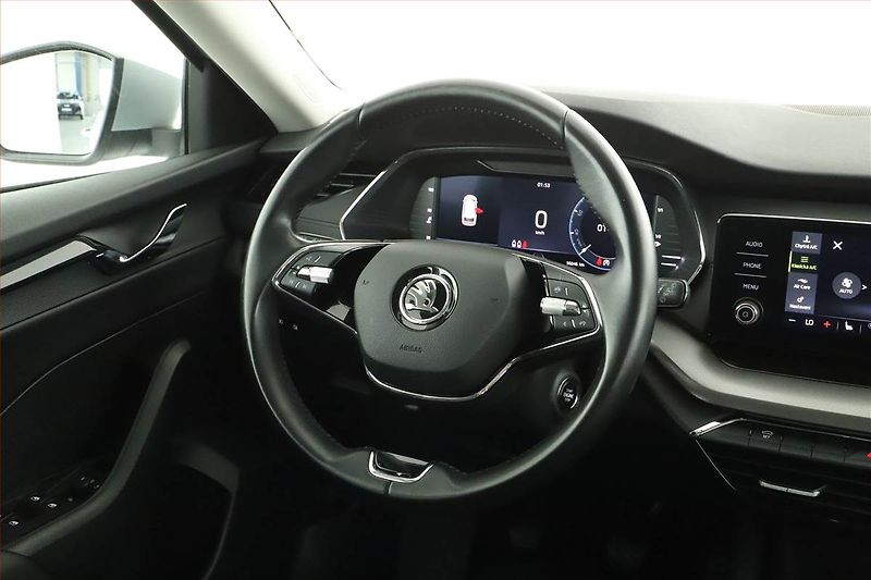 Škoda Octavia (2023) Ambition 2.0 TDI, ČR,1.maj - fotka 14 z 15