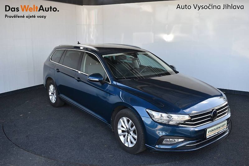 Volkswagen Passat Variant (2023) 1.5TSI 110kW, LED, tažné - fotka 9 z 24