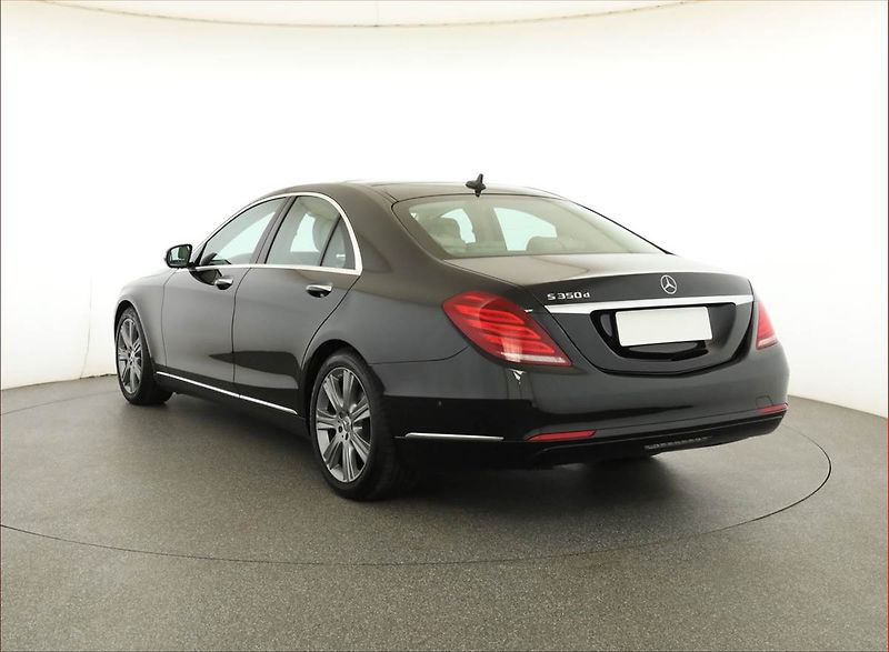 Mercedes-Benz Třídy S (2015) S 350 d - fotka 4 z 23