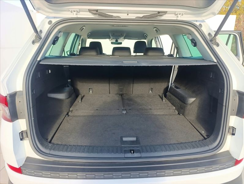 Škoda Kodiaq 2,0 TDi 4x4 DSG 7.míst Navi - fotka 9 z 38