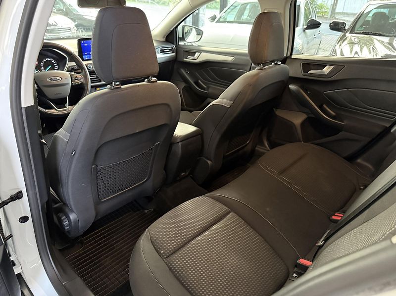 Ford Focus (2020) - fotka 18 z 29