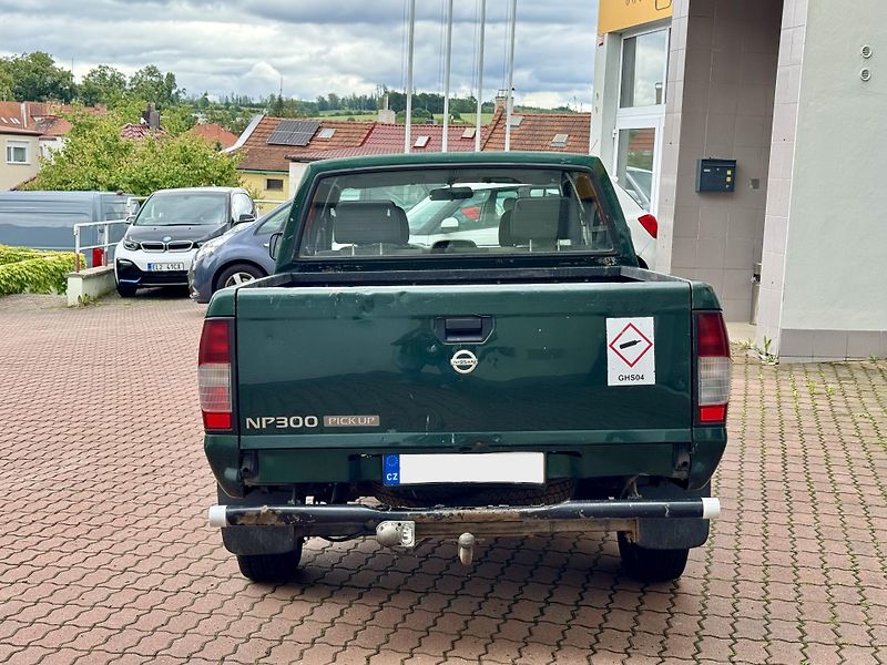 Nissan Navara (2009) původ ČR, DPH - fotka 6 z 32