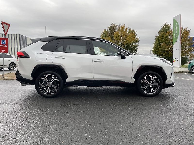 Toyota RAV4 2.5 Plug-in Hybrid Selection - fotka 2 z 28
