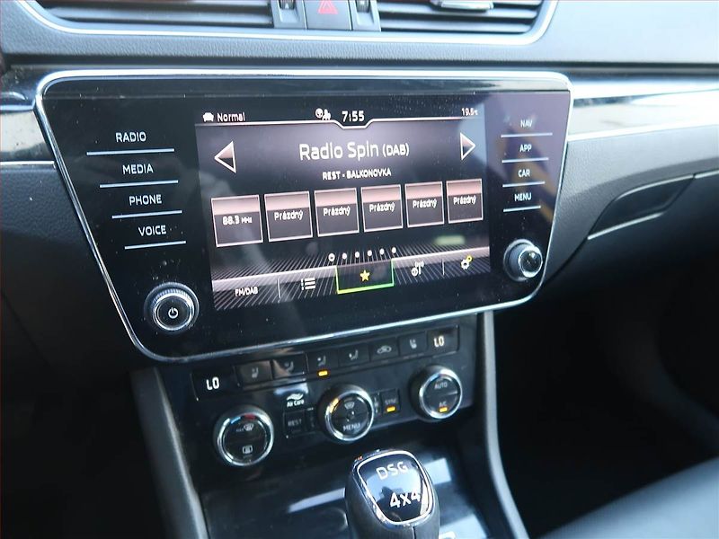 Škoda Superb (2021) Laurin&Klement 2.0 TDI - fotka 12 z 23