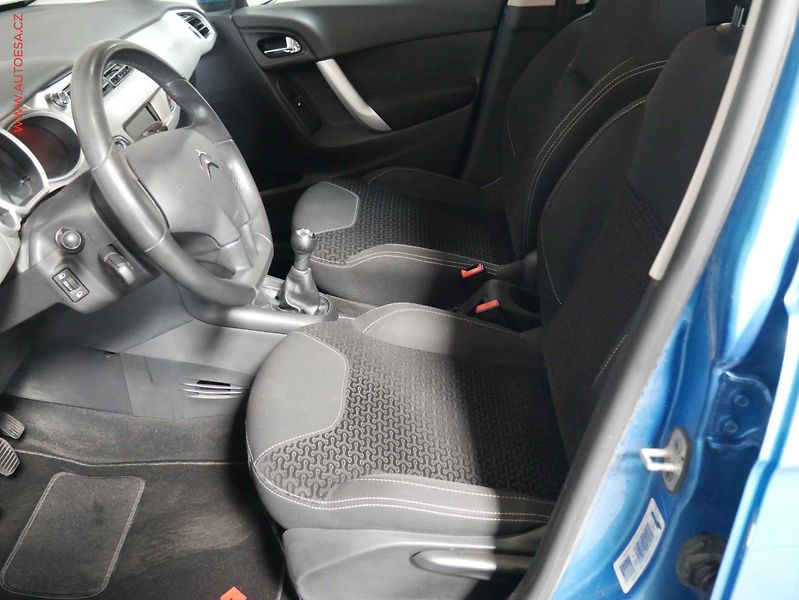 Citroën C3 (2011) 1.4i, ČR, AC - fotka 9 z 17
