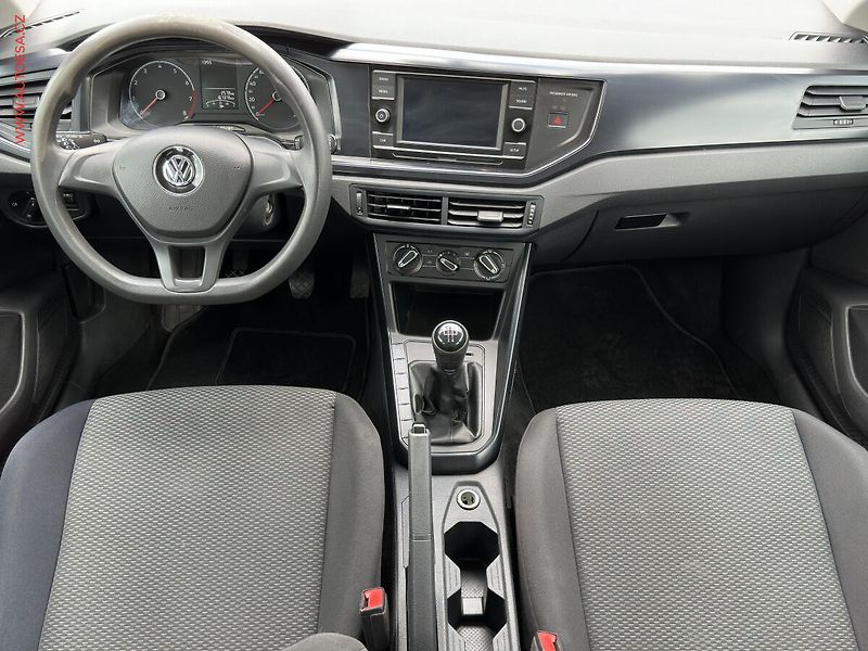 Volkswagen Polo (2018) 1.0i - fotka 8 z 17