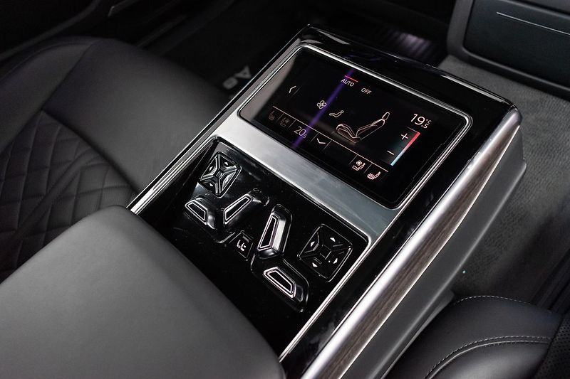 Audi A8 55 TFSI LONG*ZÁRUKA*N.TOPENÍ* - fotka 15 z 51
