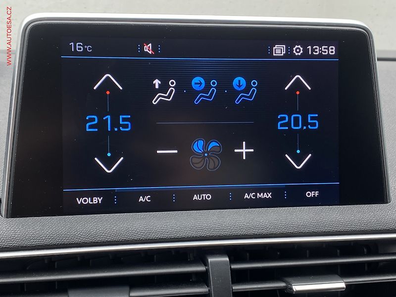 Peugeot 5008 (2018) 1.2PT, Allure, AT, LED - fotka 16 z 19