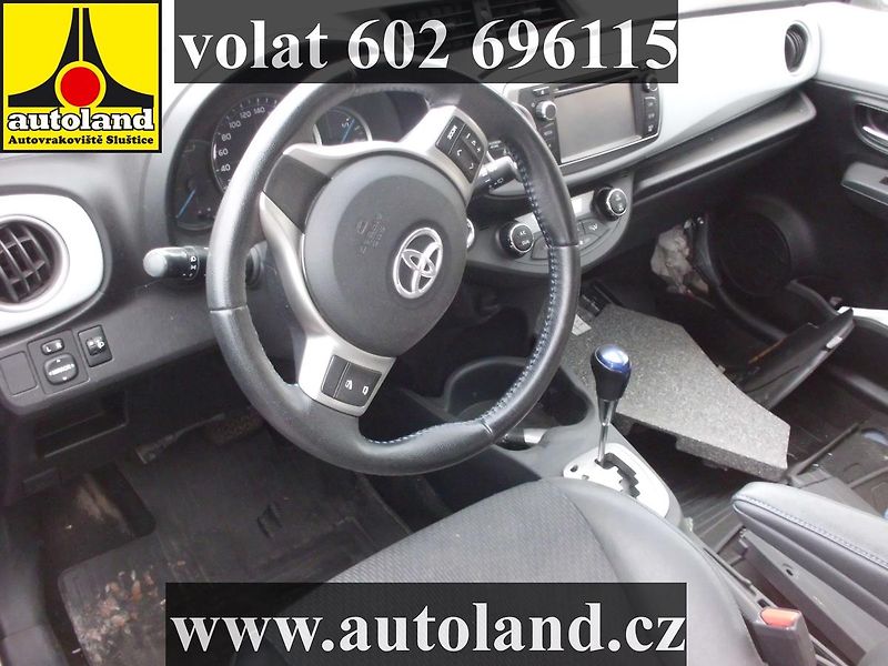 Toyota Yaris (2012) Volat 602 696115 - fotka 6 z 8
