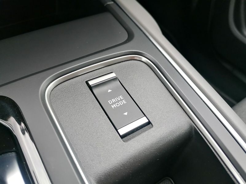 Citroën C5 Aircross (2021) 1.6 Hybrid Plug-in 225E - fotka 19 z 43