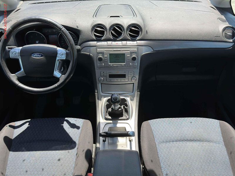 Ford S-MAX (2006) 2.0TDCi, AC, park.čidla - fotka 8 z 16