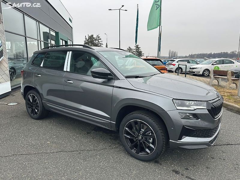Škoda Karoq (2026) Sportline 1.5 TSI 110kW DSG - fotka 3 z 15
