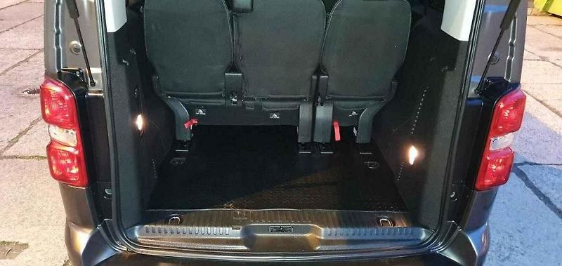 Volkswagen Multivan 2.0TDi Comfortline.