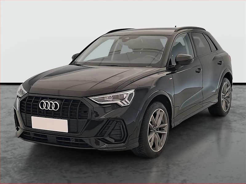 Audi Q3 (2024) S line 35 TFSI - fotka 2 z 19