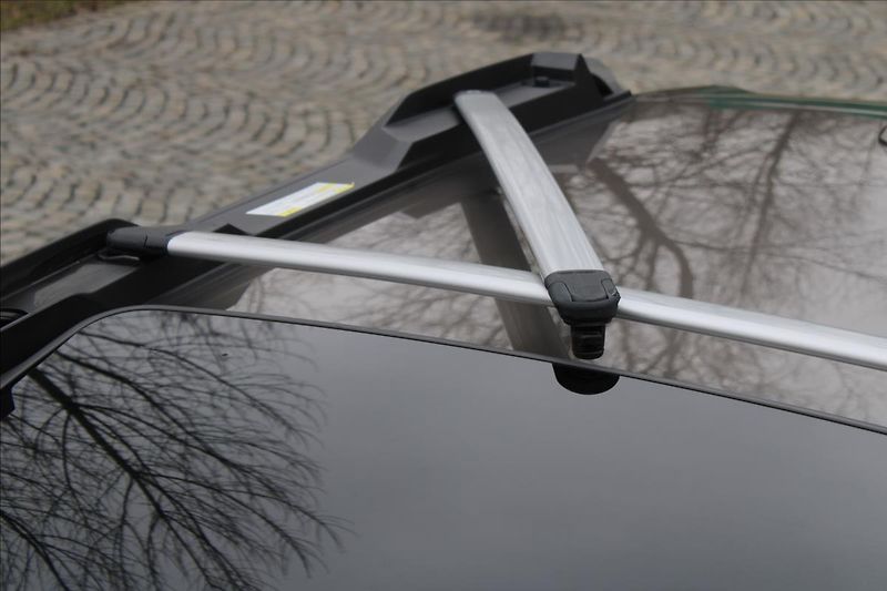 Subaru Outback 2.5i AWD / Touring / DPH / CZ - fotka 35 z 41