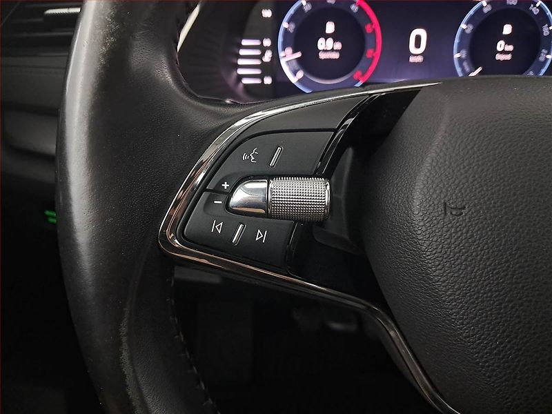 Škoda Octavia (2022) Ambition 2.0 TDI, ČR,1.maj - fotka 15 z 18