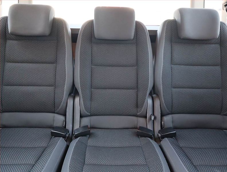 Volkswagen Touran (2013) 1.6 TDI, Automat, Navi - fotka 10 z 18