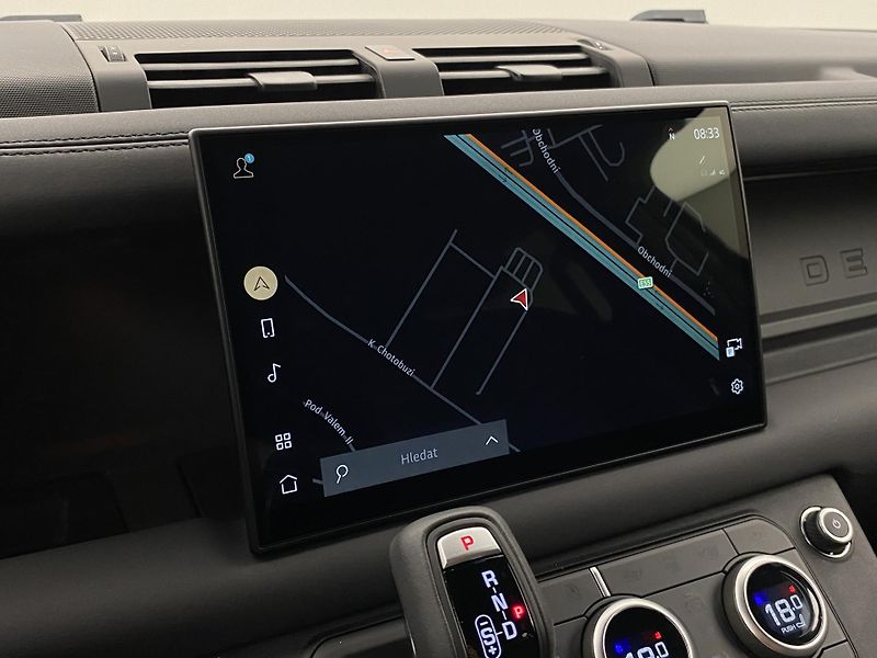 Land Rover Defender 110 D300 X-DYNAMIC SE AWD CZ - fotka 39 z 48