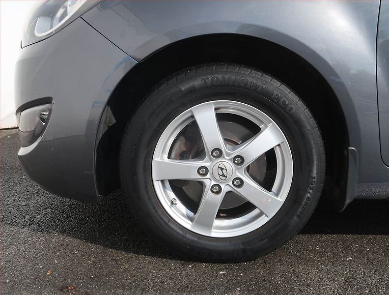 Hyundai ix20 (2011) 1.4 CVVT, Serv.kniha, nová STK - fotka 14 z 17