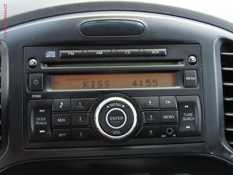 Nissan Juke (2010) 1.6i, ČR, AC - fotka 13 z 14