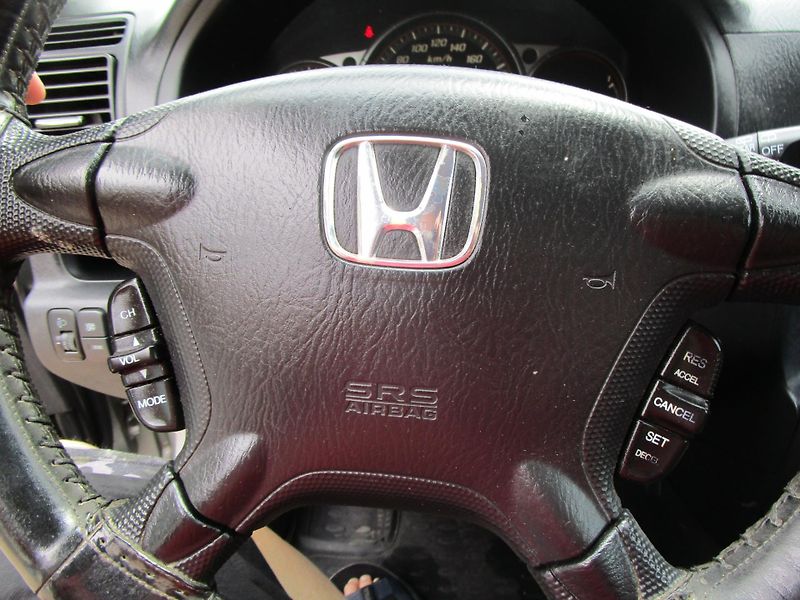 Honda CR-V 2,2D-103KW-4x4-BEZ DPF - fotka 8 z 17
