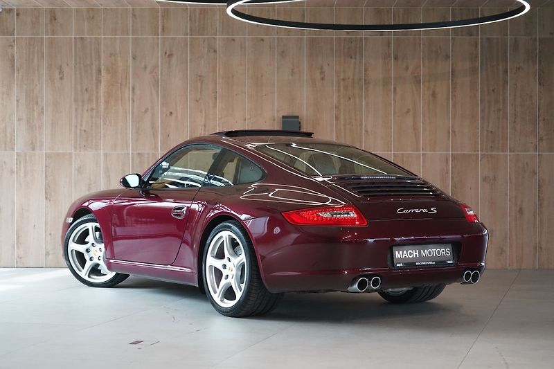 Porsche 911 Carrera S, Manuál, Bose, Navi - fotka 17 z 40