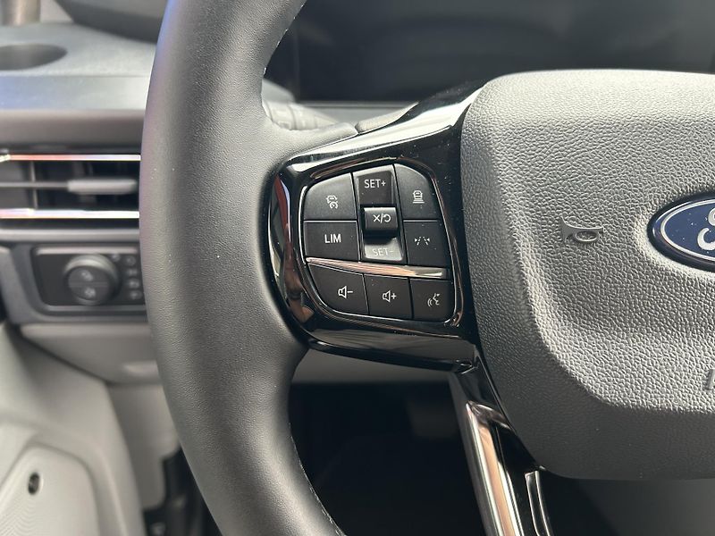 Ford Tourneo Custom Titanium X L2 SPACÍ VESTAVBA - fotka 28 z 42
