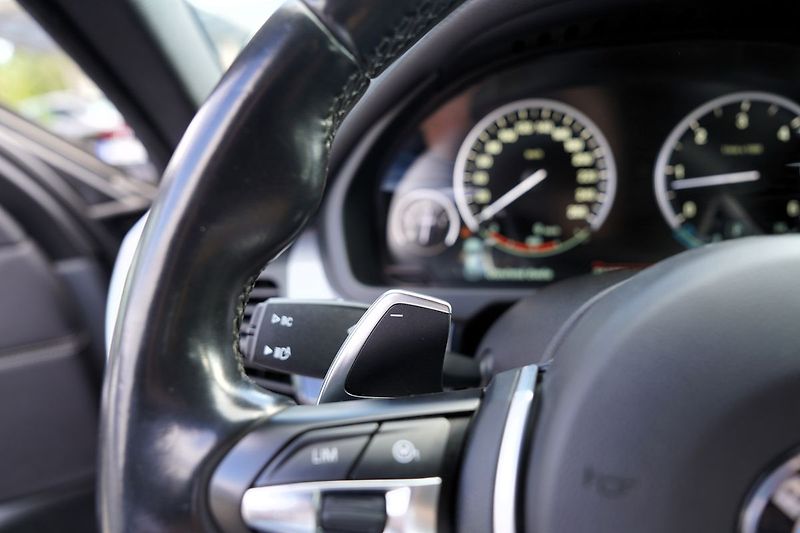 BMW X6 3.0d xDrive, M paket/260PS/ČR - fotka 44 z 44
